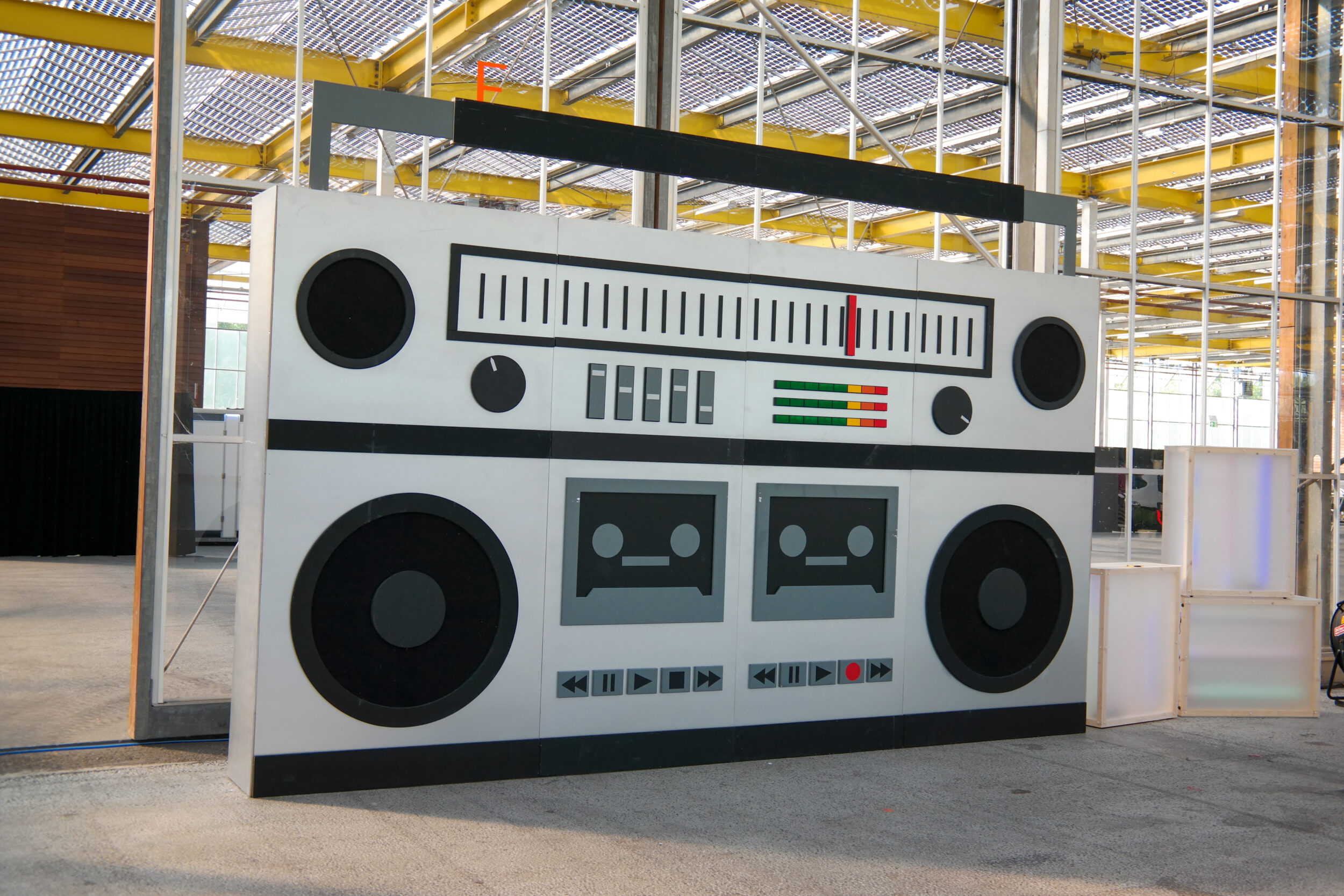 Boombox groot L540xB55xH400