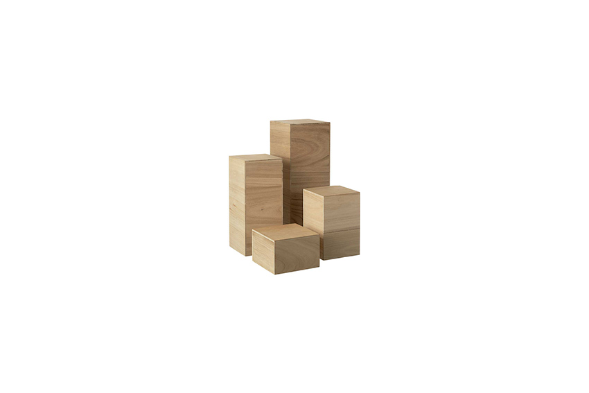Display set pedestal natural wood