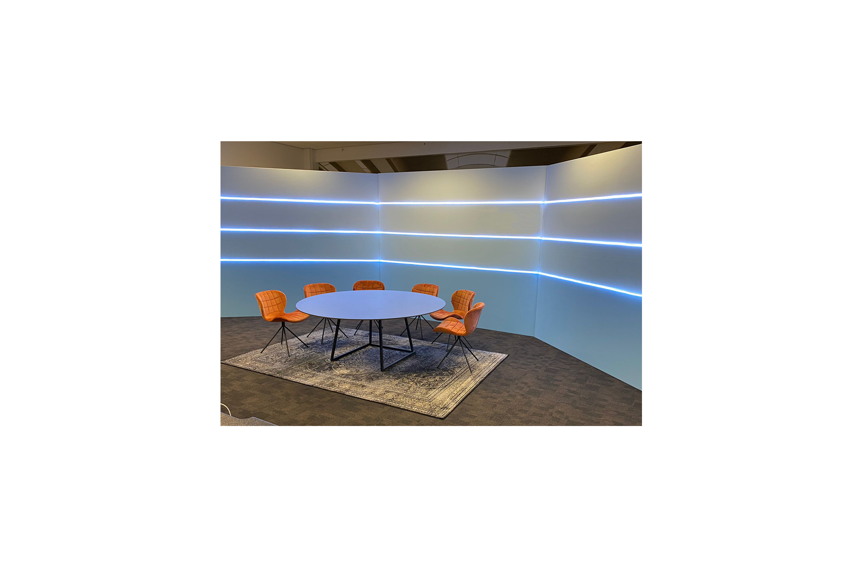 Ledstrip neon 9m t.b.v. wand incl. voedingsadapter en afstandsbediening