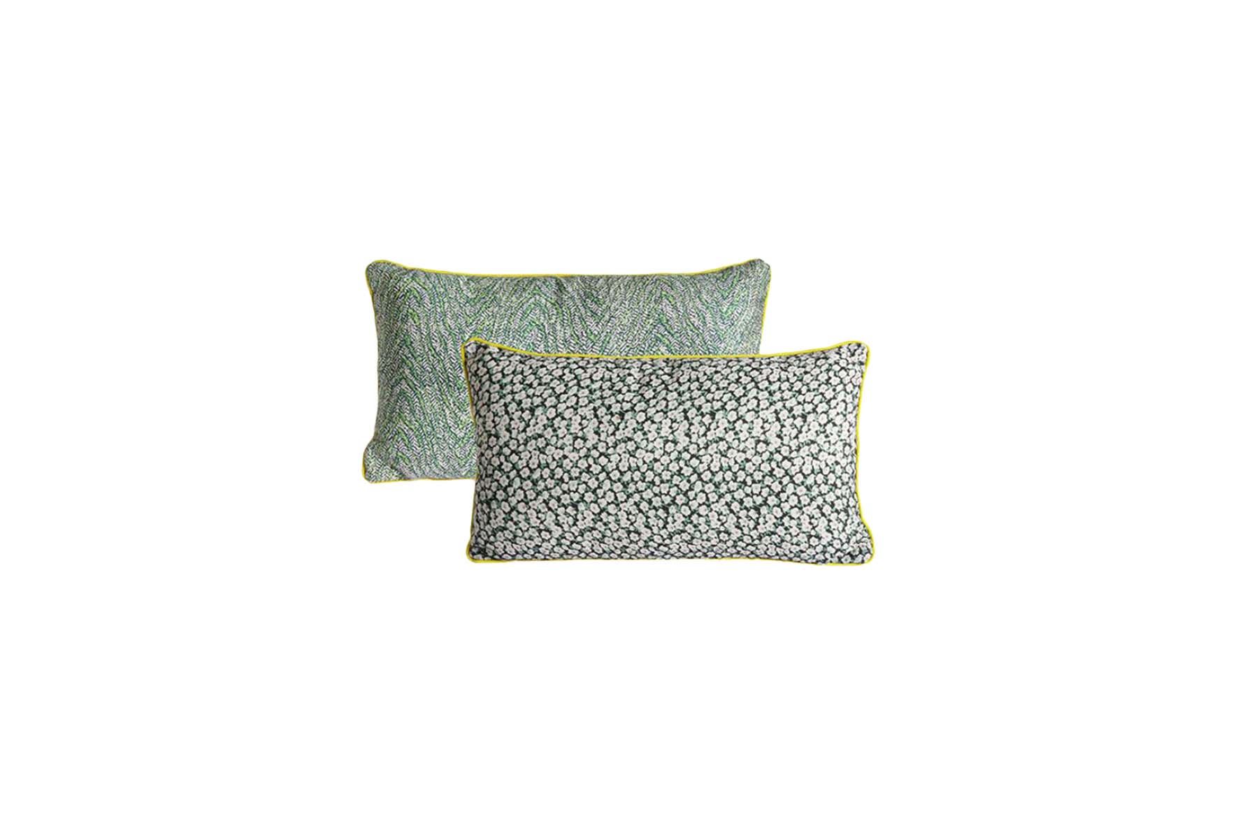 Throw pillow | Green with flowers L60xW35