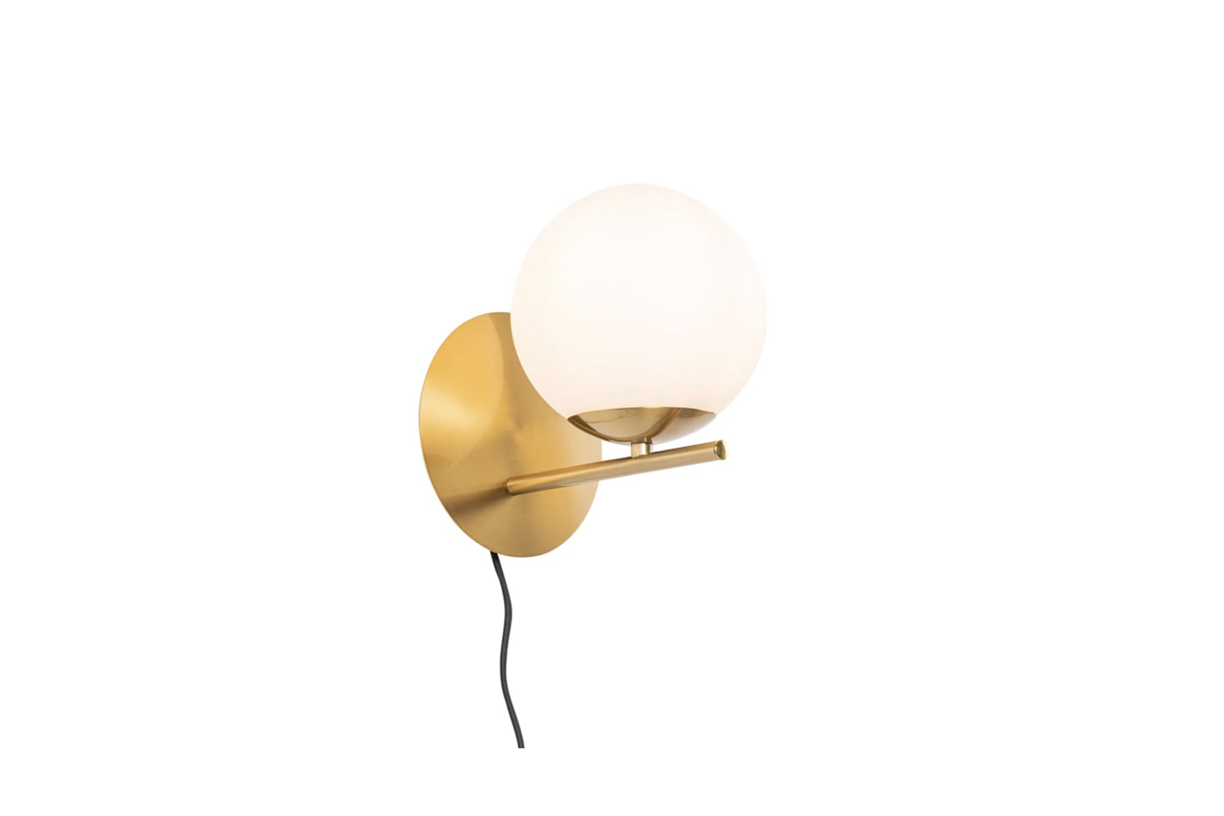 Wandlamp goud met opaal glas L15xB21xH21
